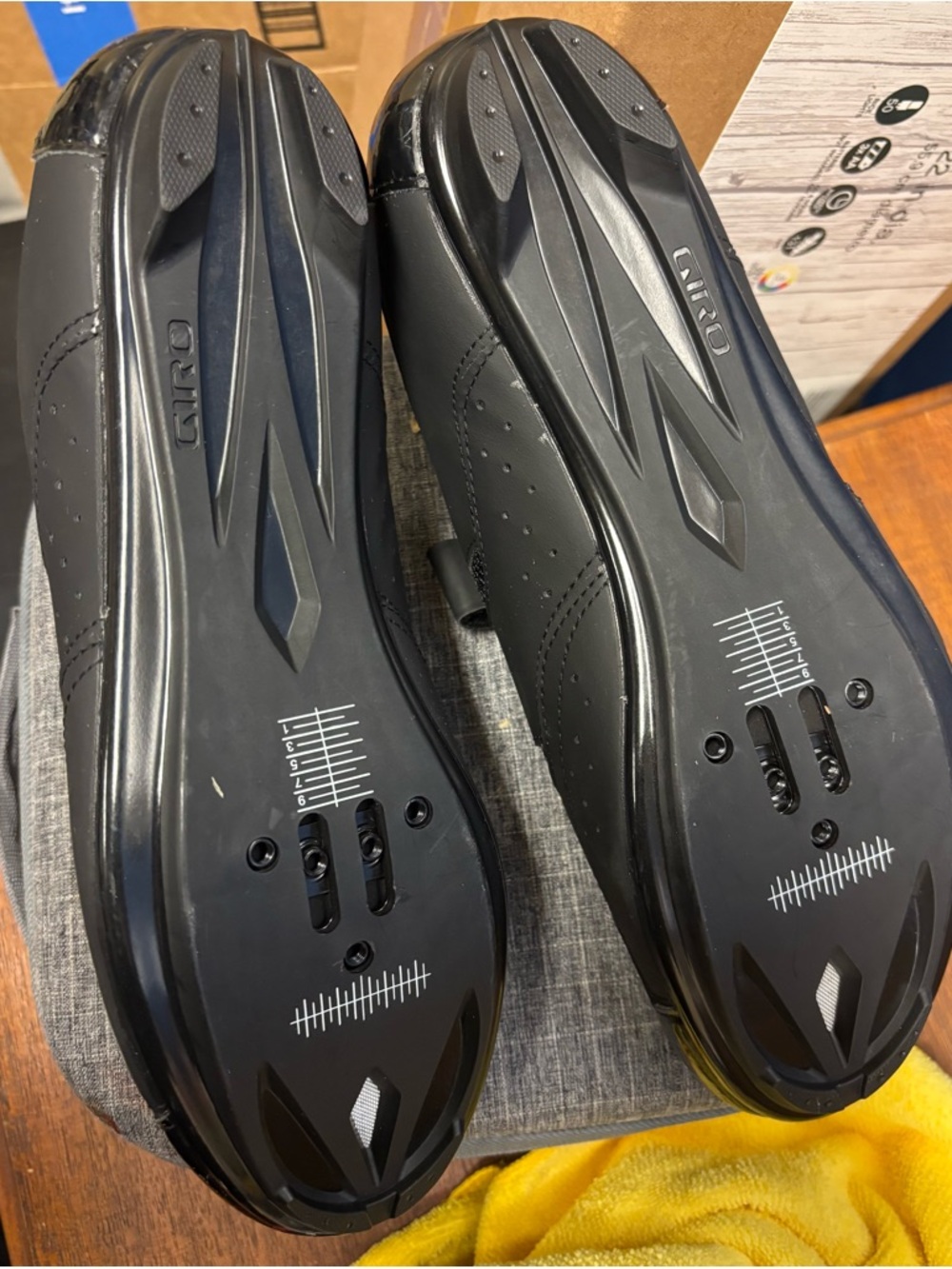 Giro Black Cycling Shoe with Three Strap Closures - Picture 5 of 5